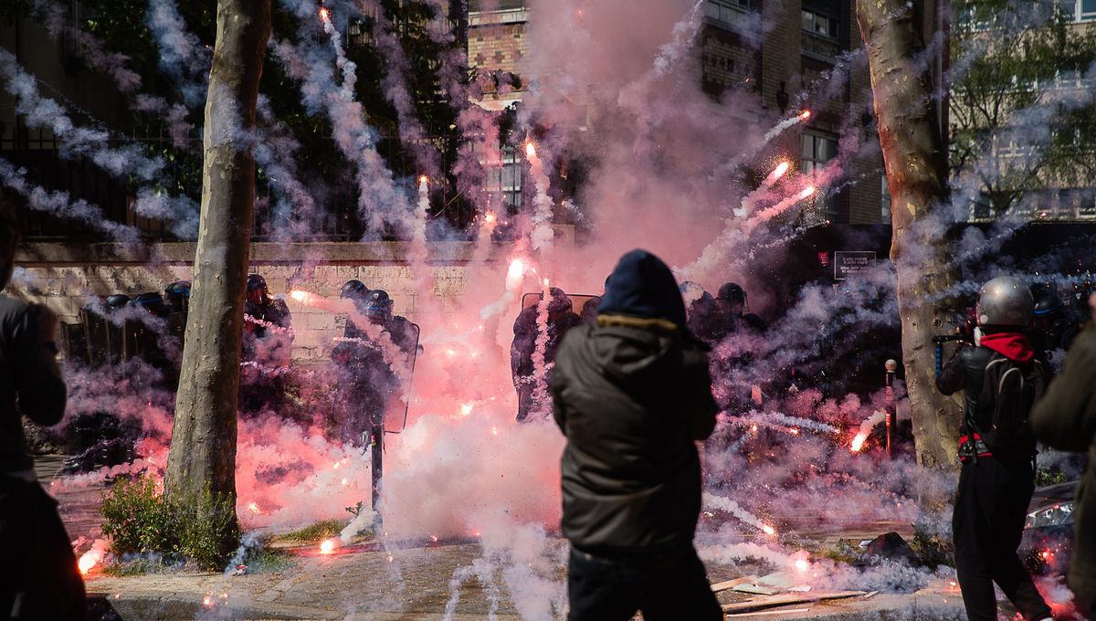 Faisons front. Organisons la riposte.