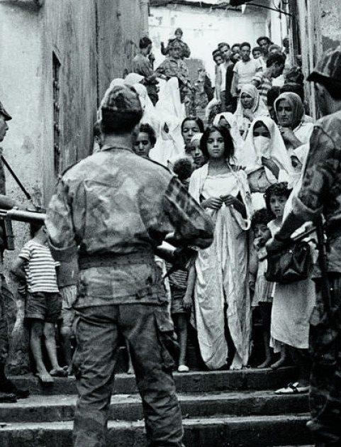 La Bataille d'Alger - Gillo Pontecorvo (1966) La Bataille d'Alger - Gillo Pontecorvo (1966)