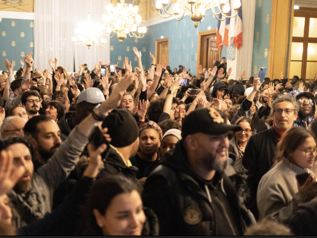 Rompre avec les sabres-peuples